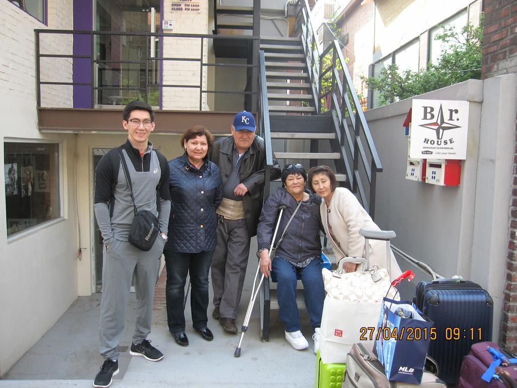 Br. Guesthouse Hongdae Seul Esterno foto