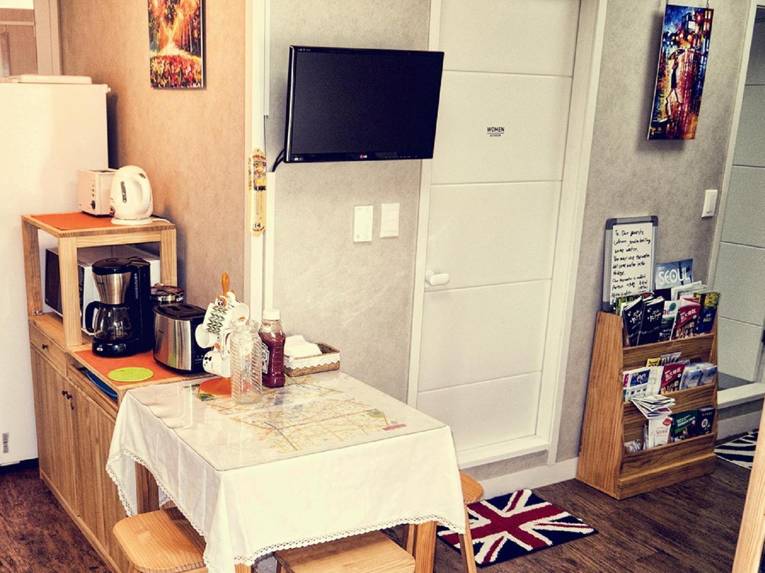 Br. Guesthouse Hongdae Seul Esterno foto