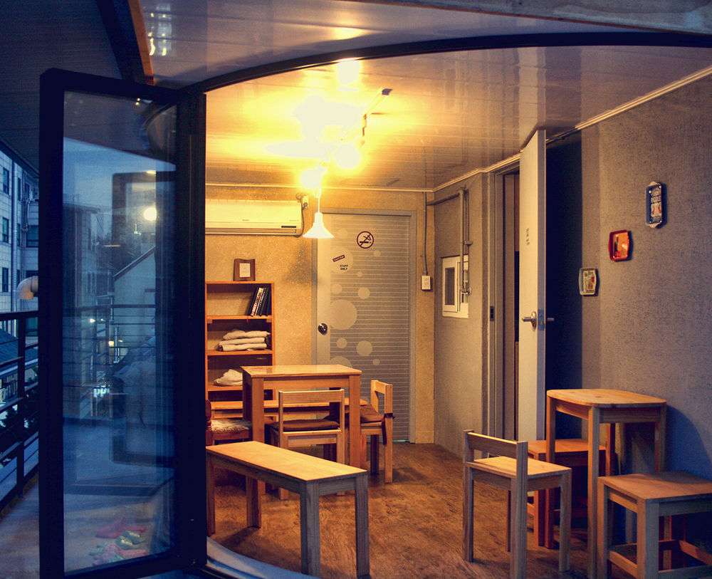 Br. Guesthouse Hongdae Seul Esterno foto